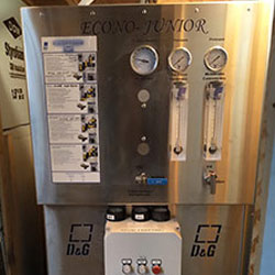 D&G Reverse osmosis machine